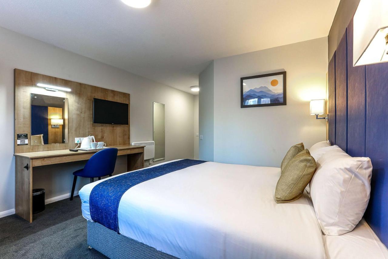Days Inn London Stansted Airport Birchanger Exterior photo