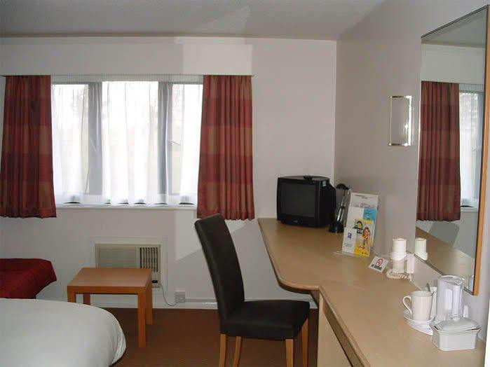 Days Inn London Stansted Airport Birchanger Exterior photo